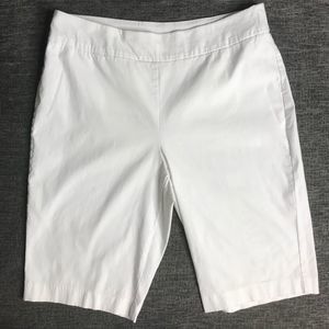 CHICOS • SIZE: 14P • SO SLIMMING WHITE PULL-ON SHORTS WITH 11-1/2”INSEAM